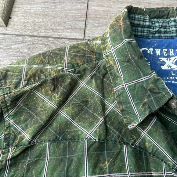 Twenty X Cotton Plaid Distressed Button Down Western Shirt - Picture 5 of 14